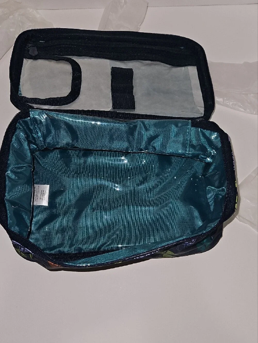 Thirty-one Navy Falling Feathers Glamour Case